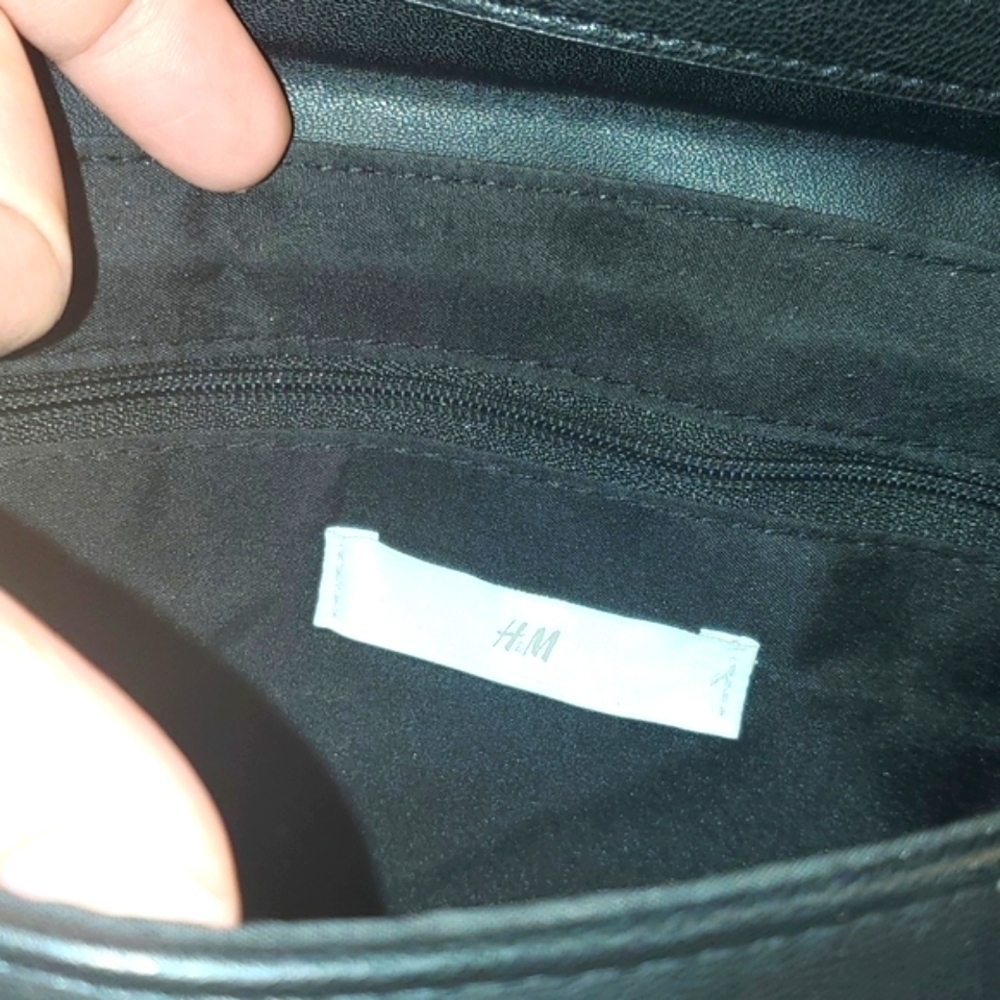 H&M Black Puff Shoulder Crossbody purse - Picture 12 of 16